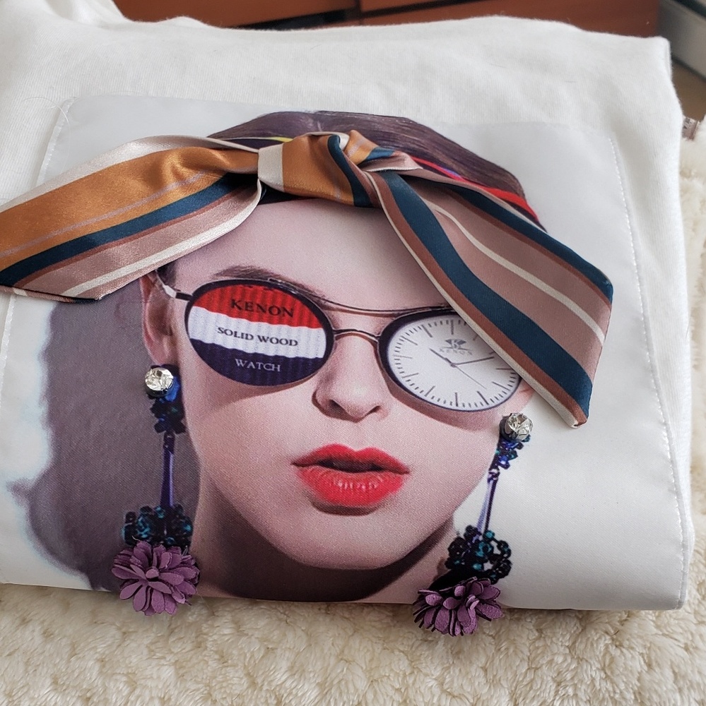 Graphic tee